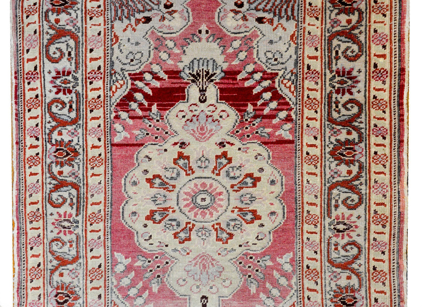 Beautiful Early 20th Century Tabriz Rug For Sale