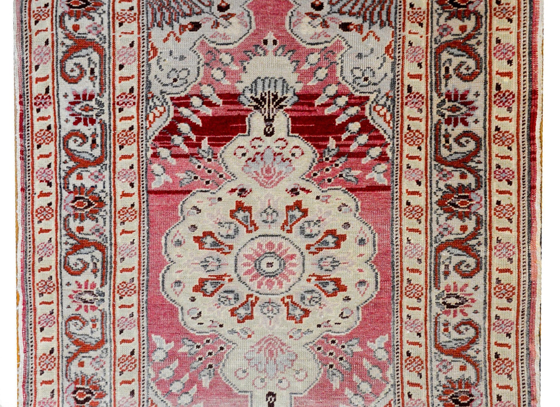 Beautiful Early 20th Century Tabriz Rug For Sale