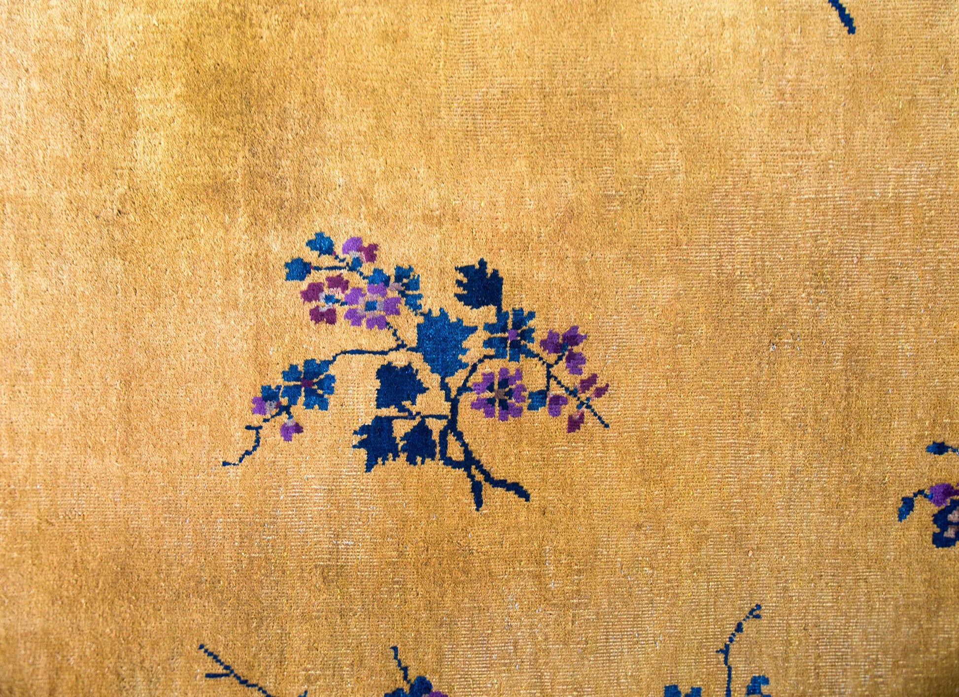 Early 20th Century Chinese Art Deco Rug For Sale