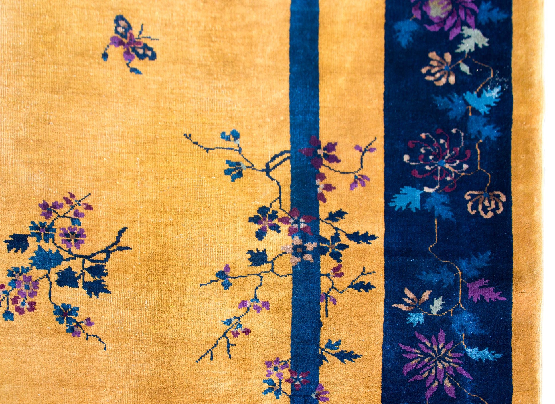 Early 20th Century Chinese Art Deco Rug For Sale