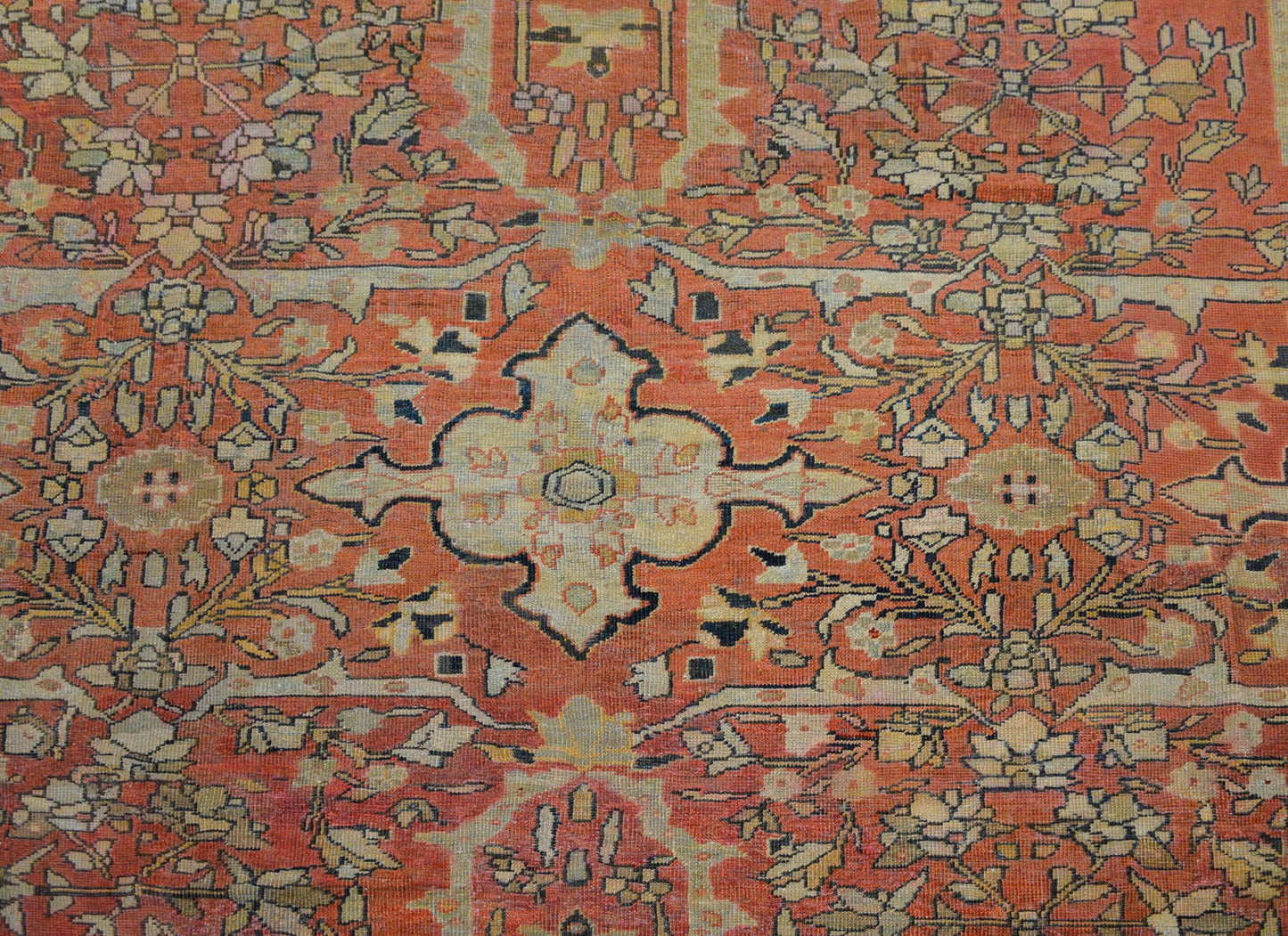 Outstanding Early 20th Century Palatial Sultanabad Rug For Sale