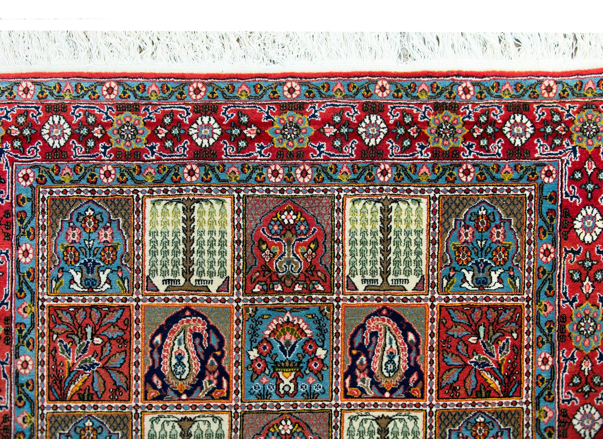 Vintage Persian Bakhtiari Rug For Sale