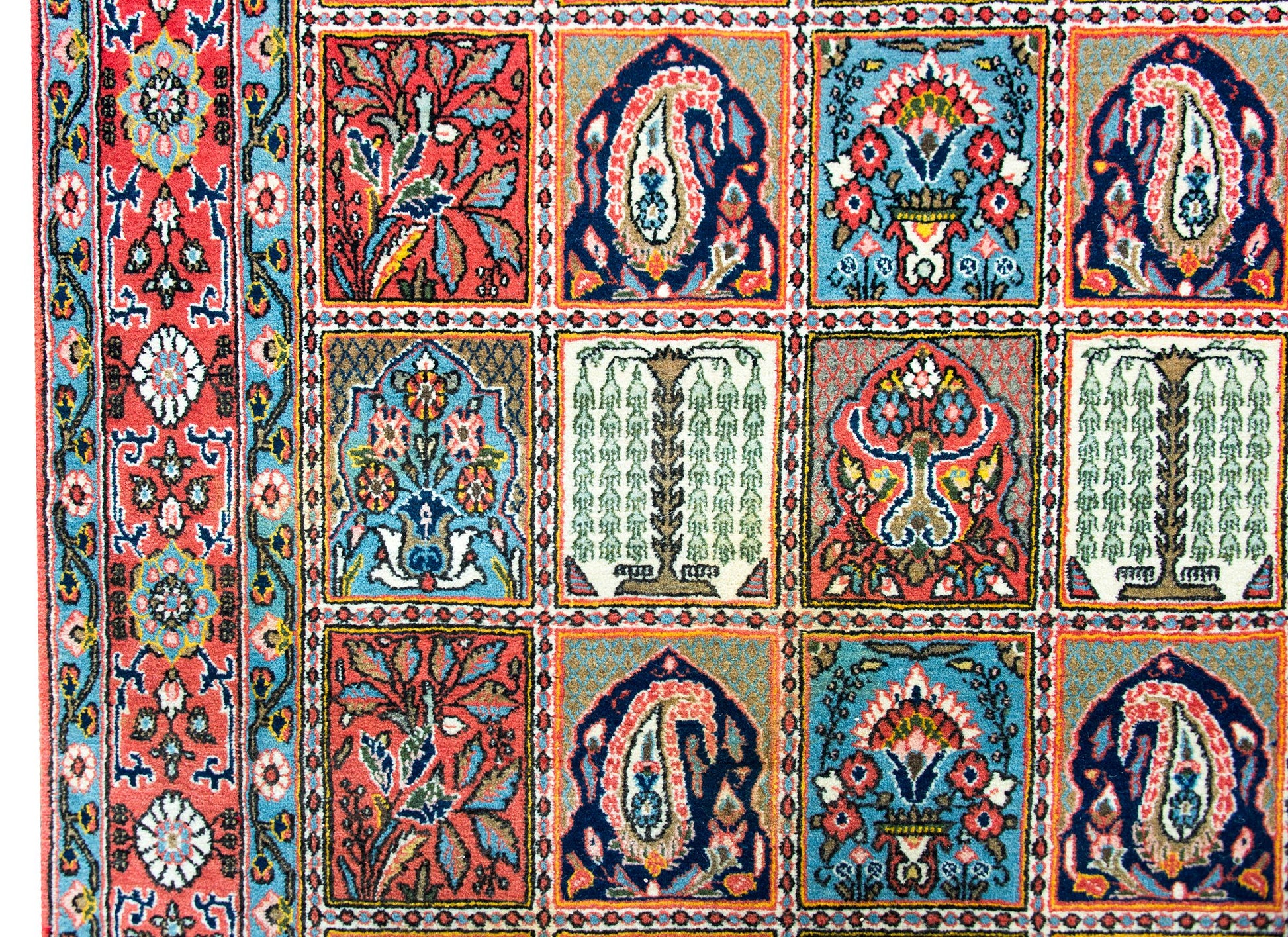 Vintage Persian Bakhtiari Rug For Sale