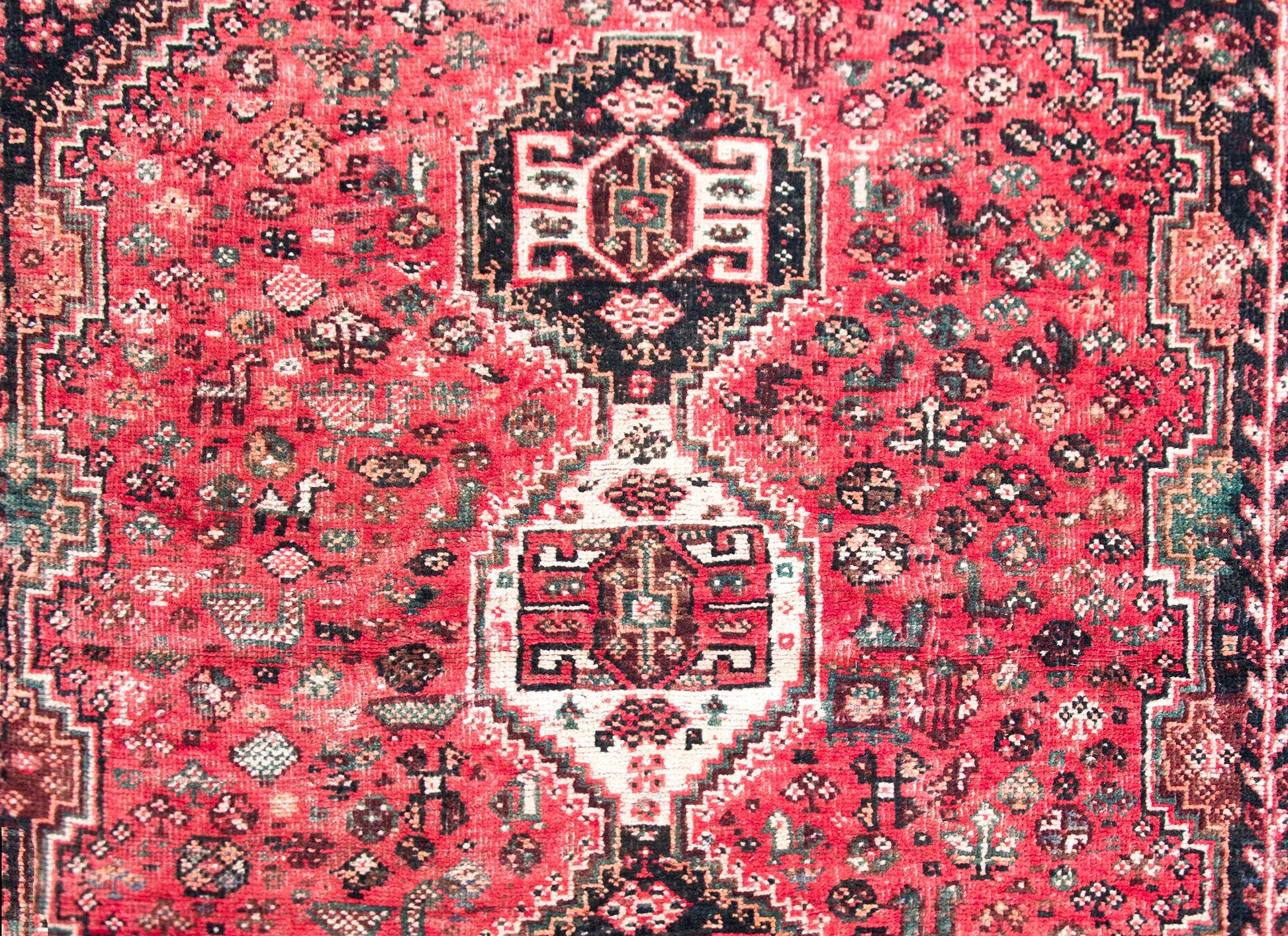 Mid-20th Century Persian Shiraz Rug For Sale