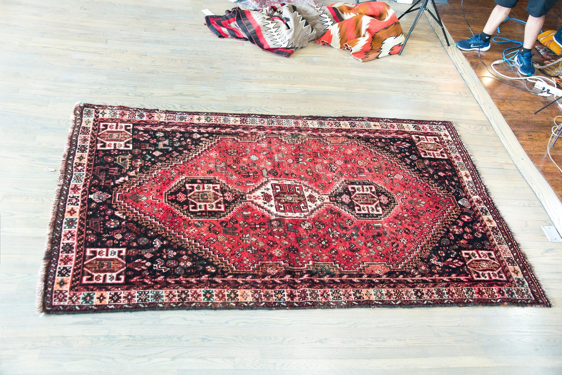 Mid-20th Century Persian Shiraz Rug For Sale