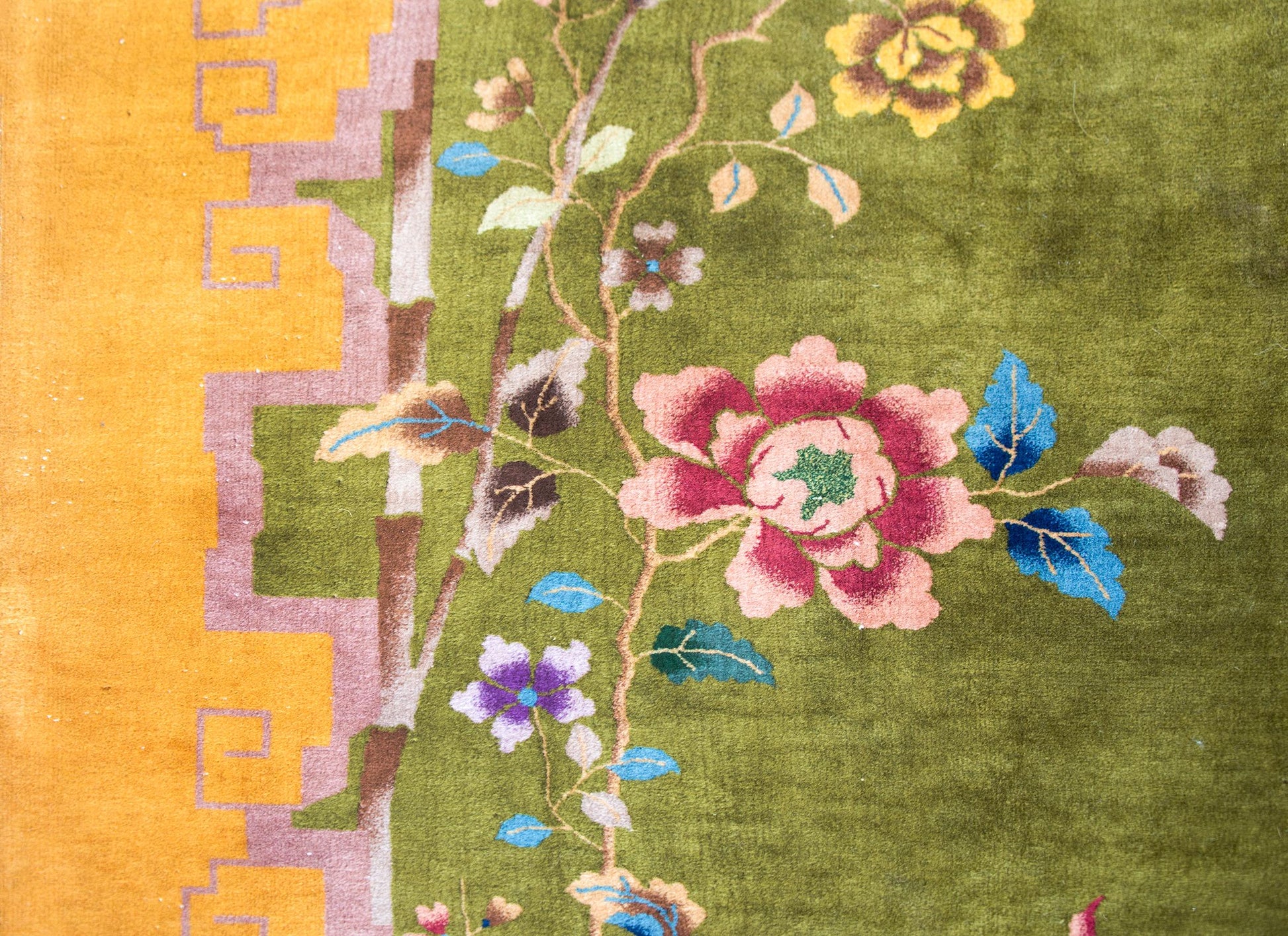 Early 20th Century Chinese Art Deco Rug For Sale