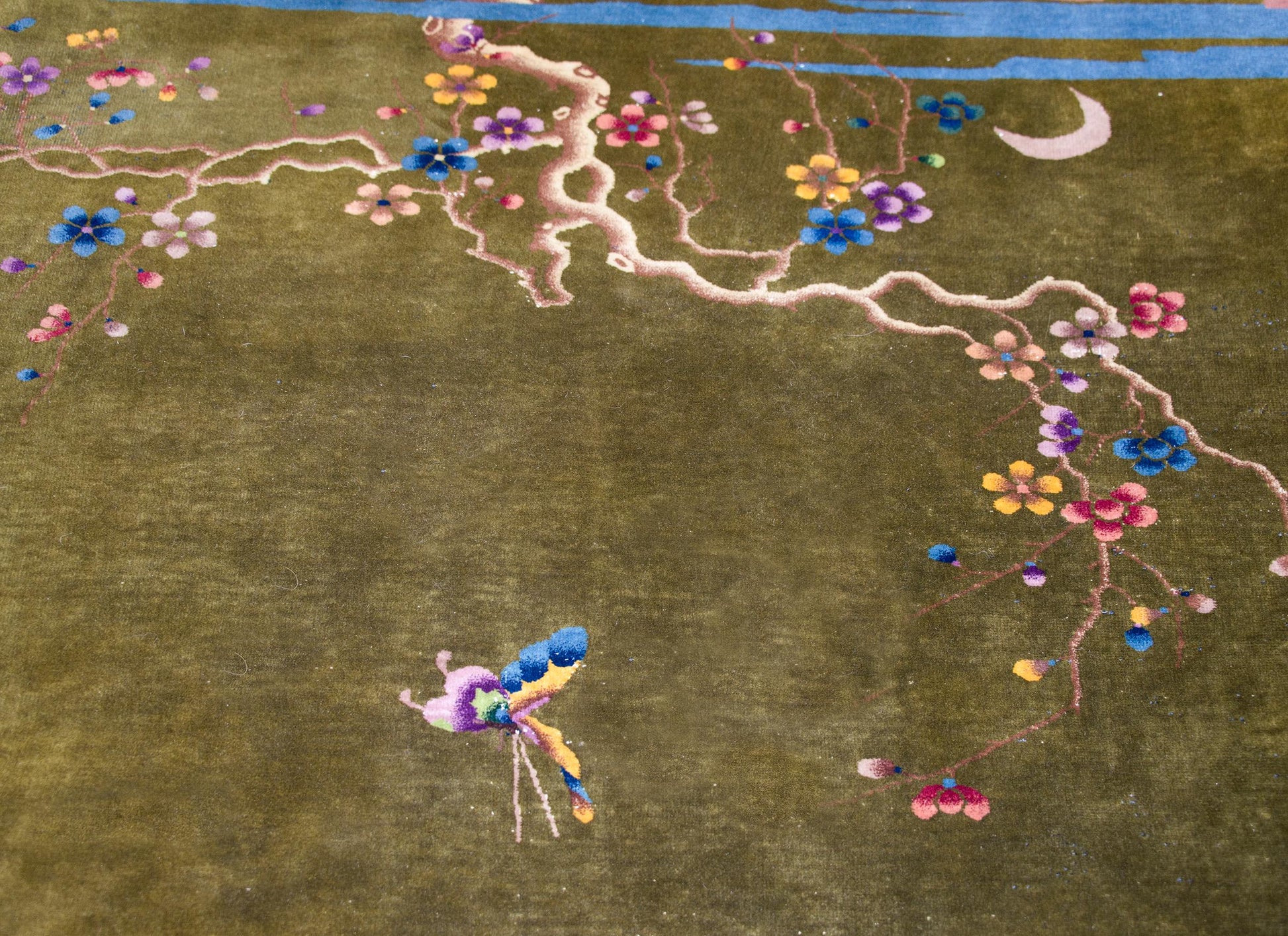 Early 20th Century Chinese Art Deco Rug For Sale