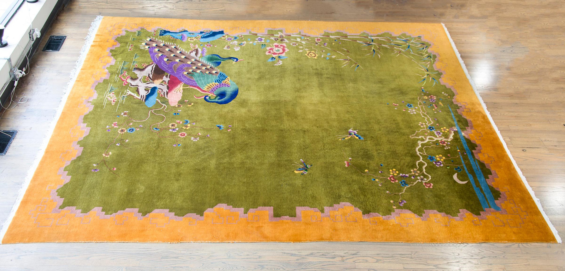 Early 20th Century Chinese Art Deco Rug For Sale