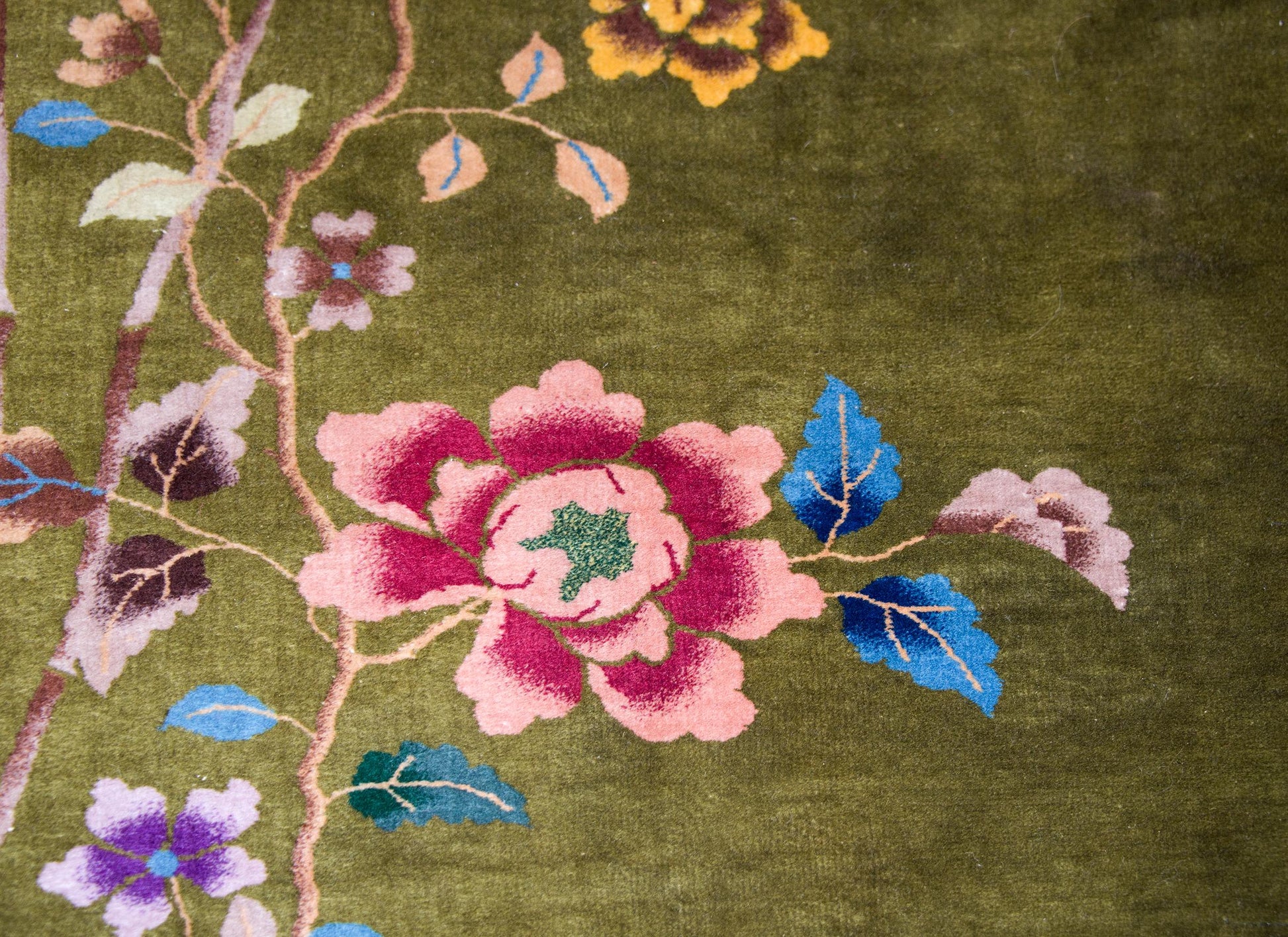 Early 20th Century Chinese Art Deco Rug For Sale