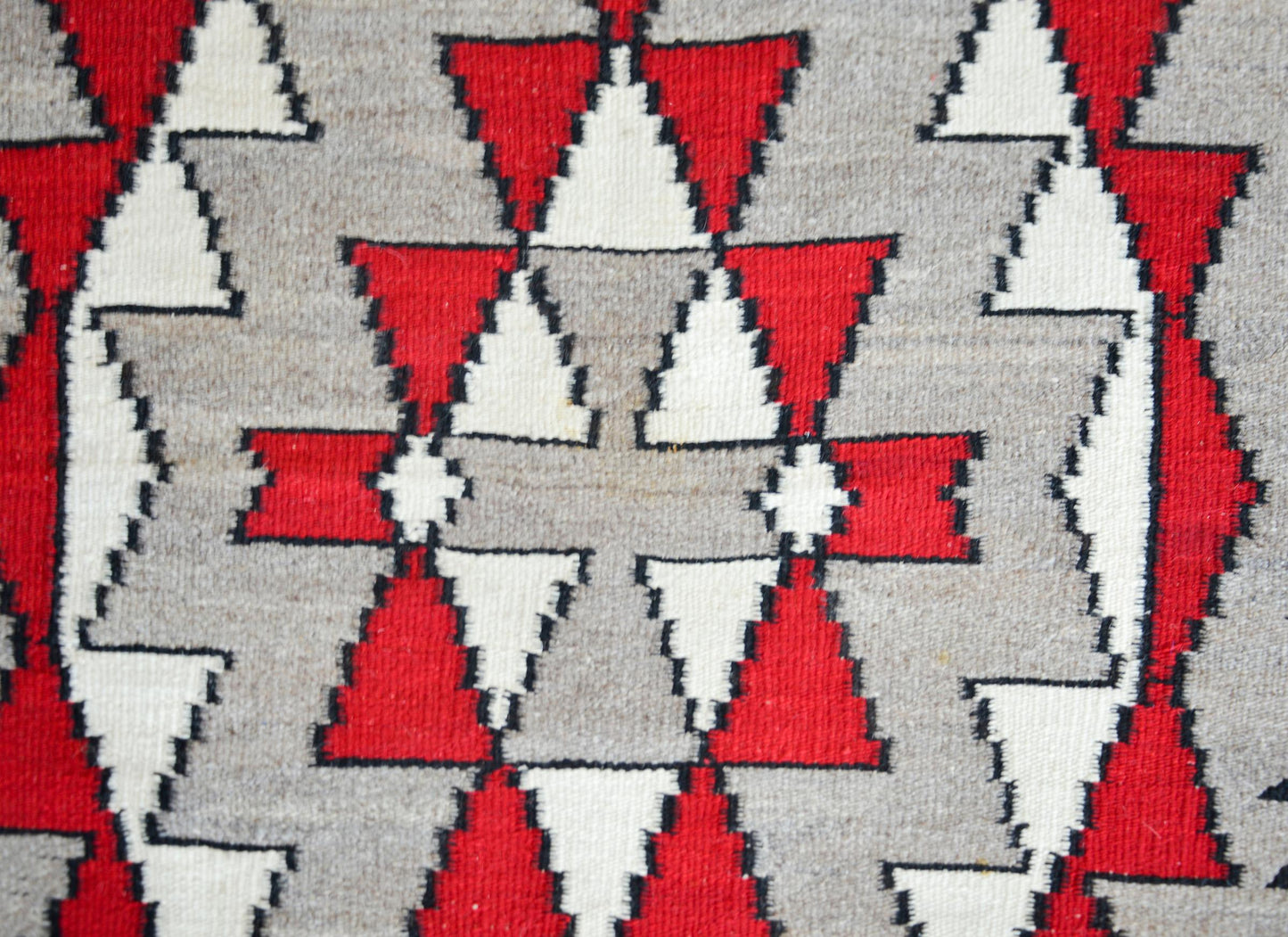 Early 20th Century Navajo Rug For Sale