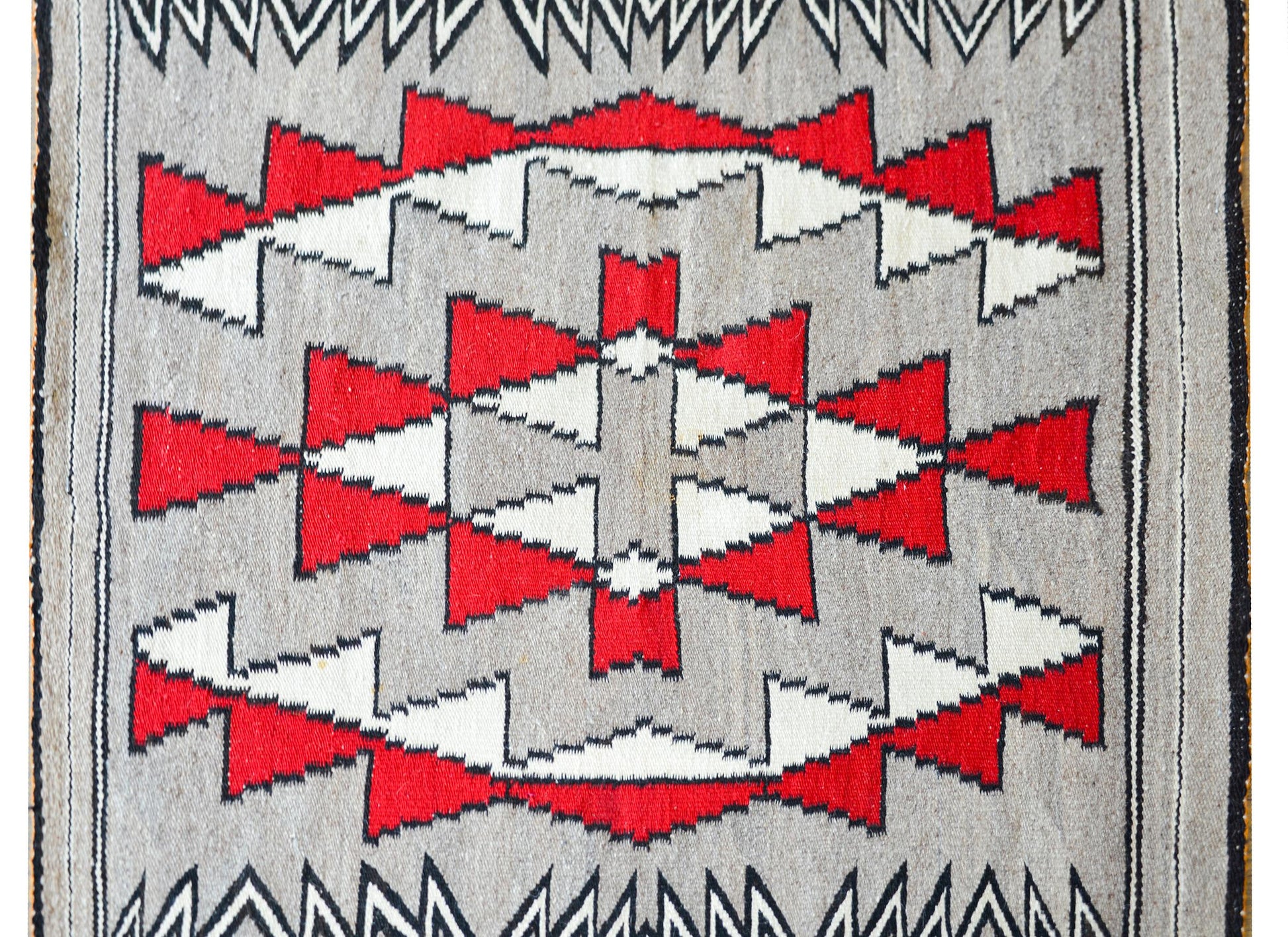Early 20th Century Navajo Rug For Sale