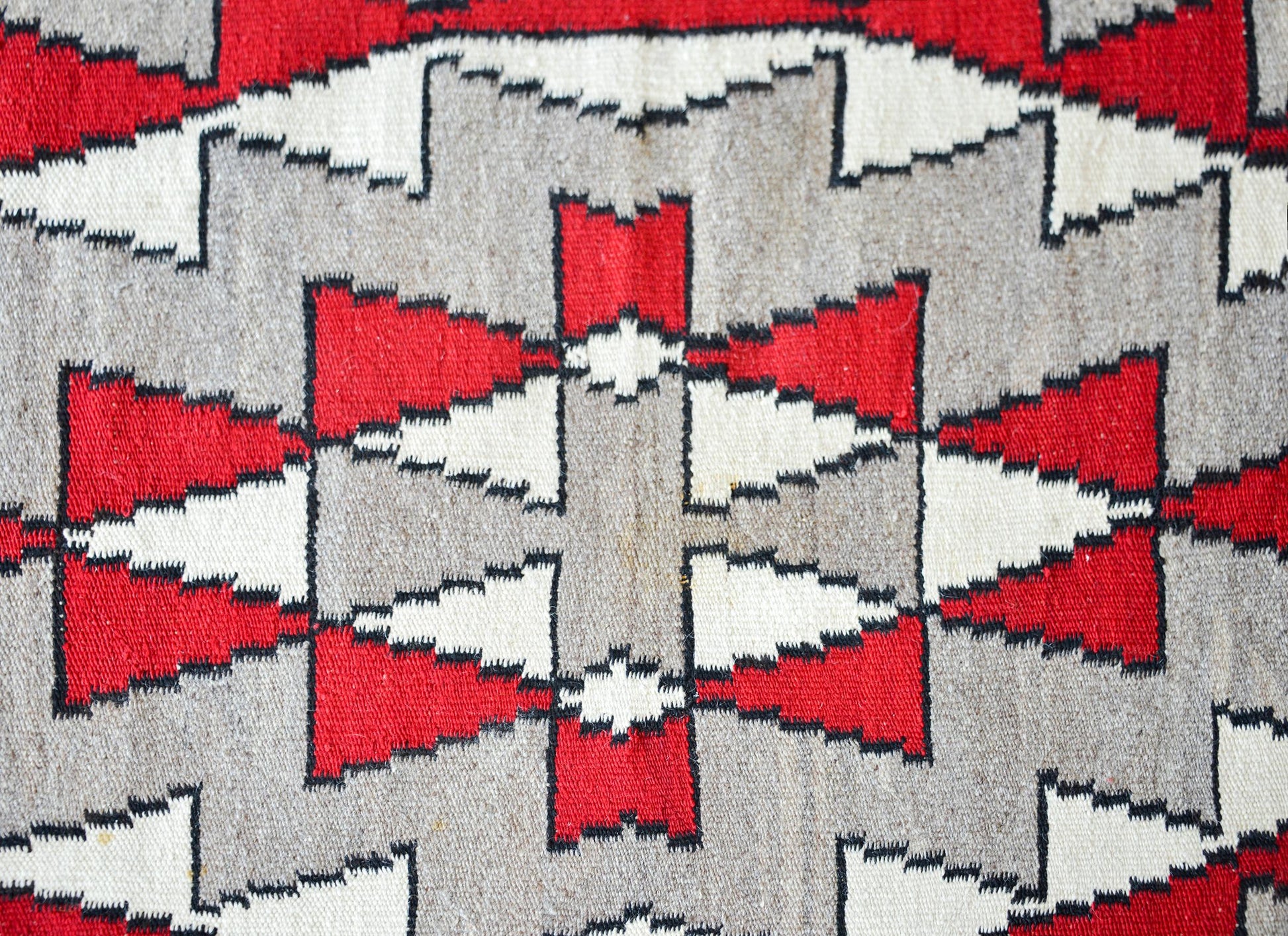 Early 20th Century Navajo Rug For Sale