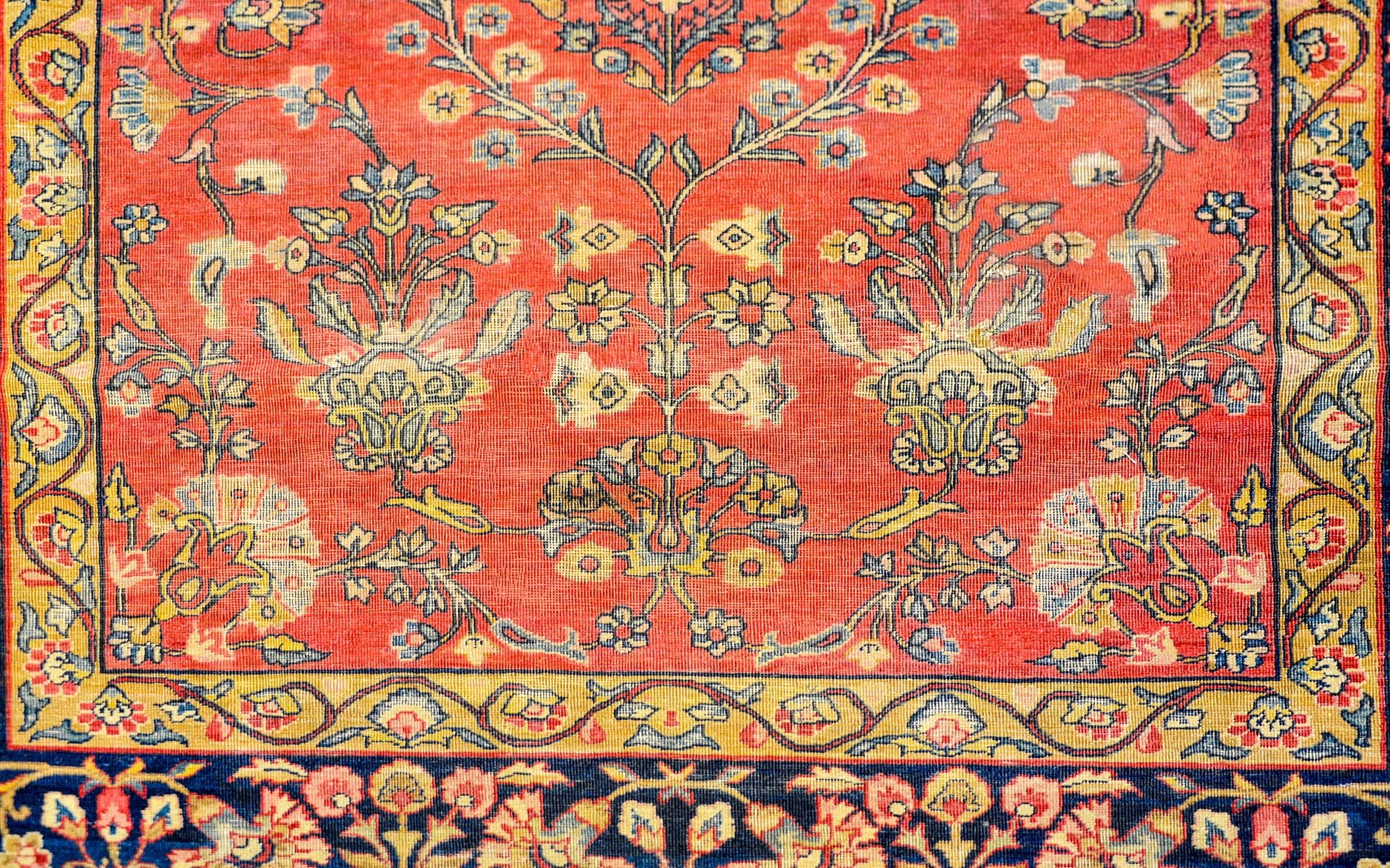 Beautiful Early 20th Century Persian Kirman Rug  For Sale