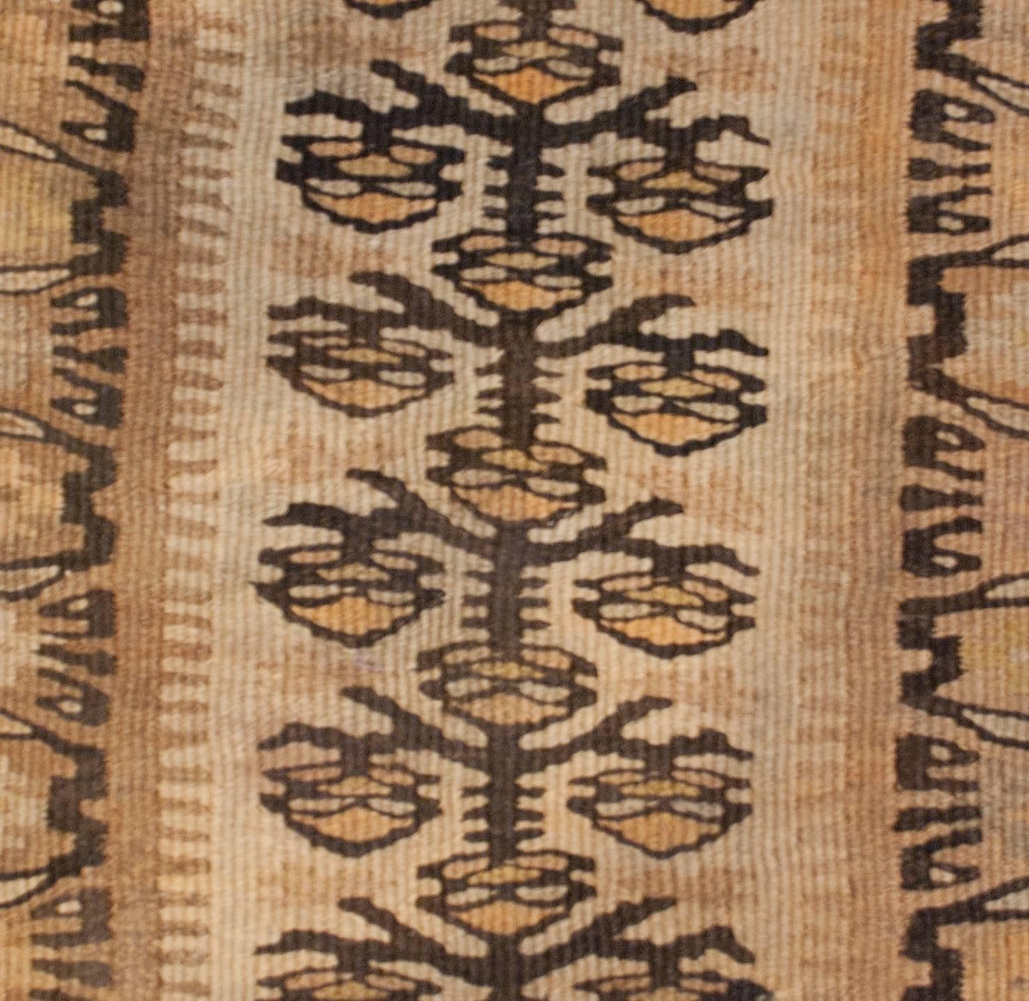Beautiful Early 20th Century Qazvin Kilim For Sale