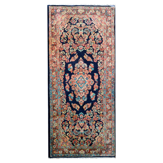 Early 20th Century Persian Sarouk Rug For Sale