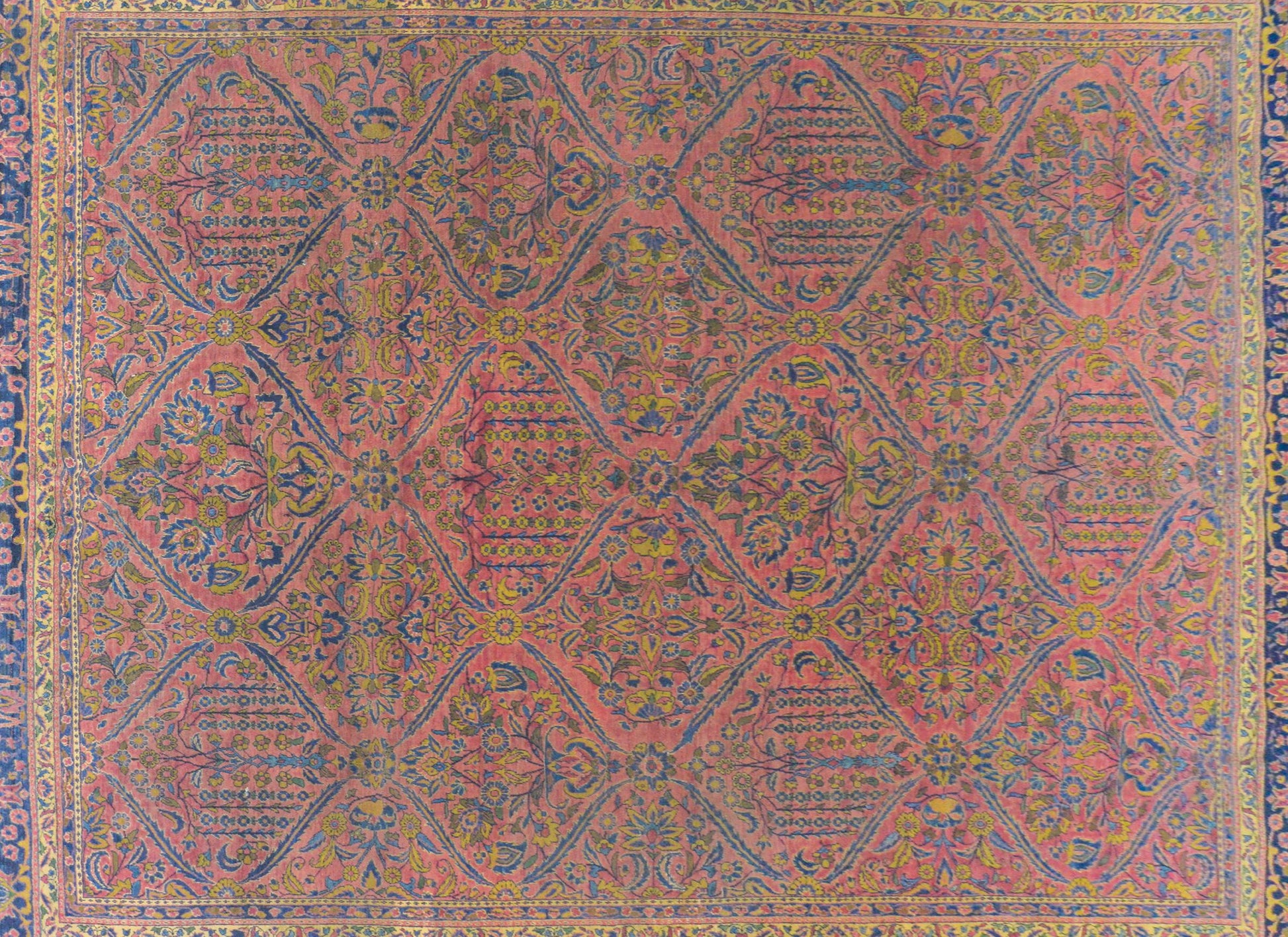 Outstanding Early 20th Century Sarouk Rug For Sale