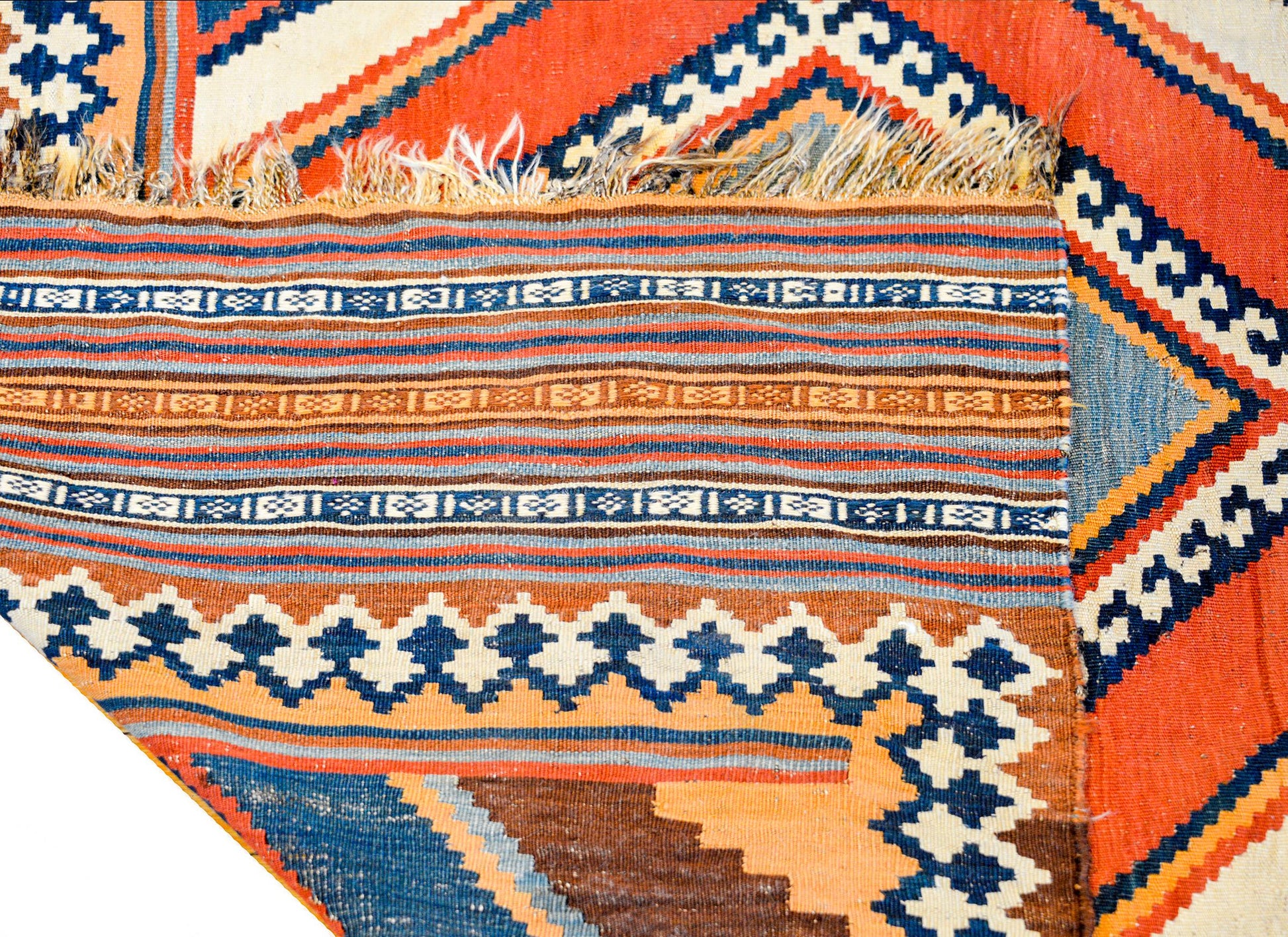 Early 20th Century Shiraz Kilim Rug For Sale
