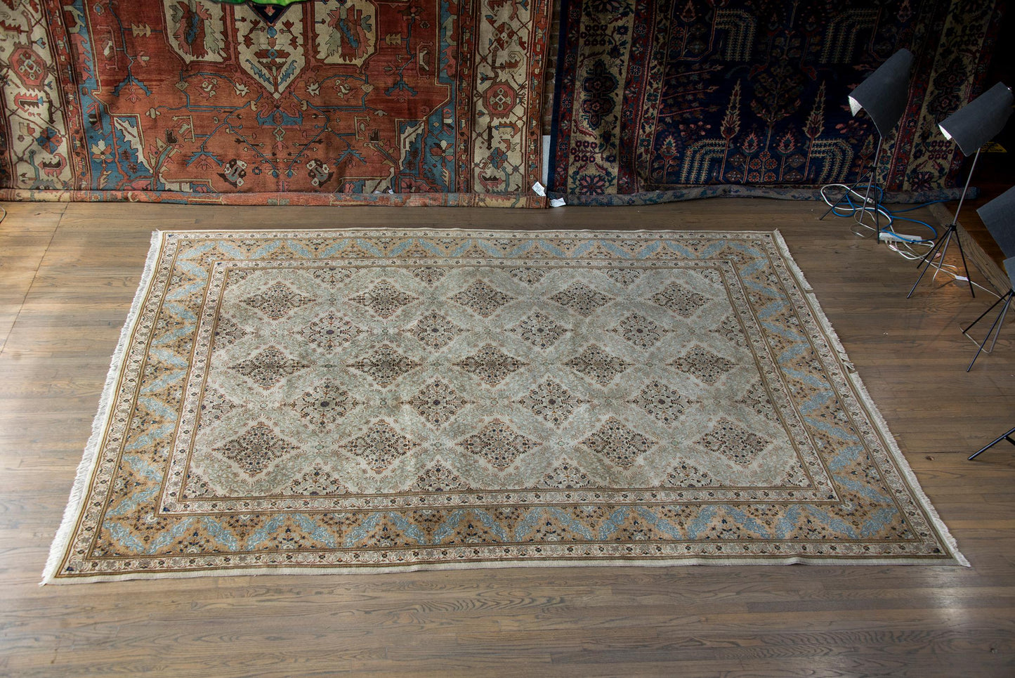 Early 20th Century Persian Kashan Rug For Sale