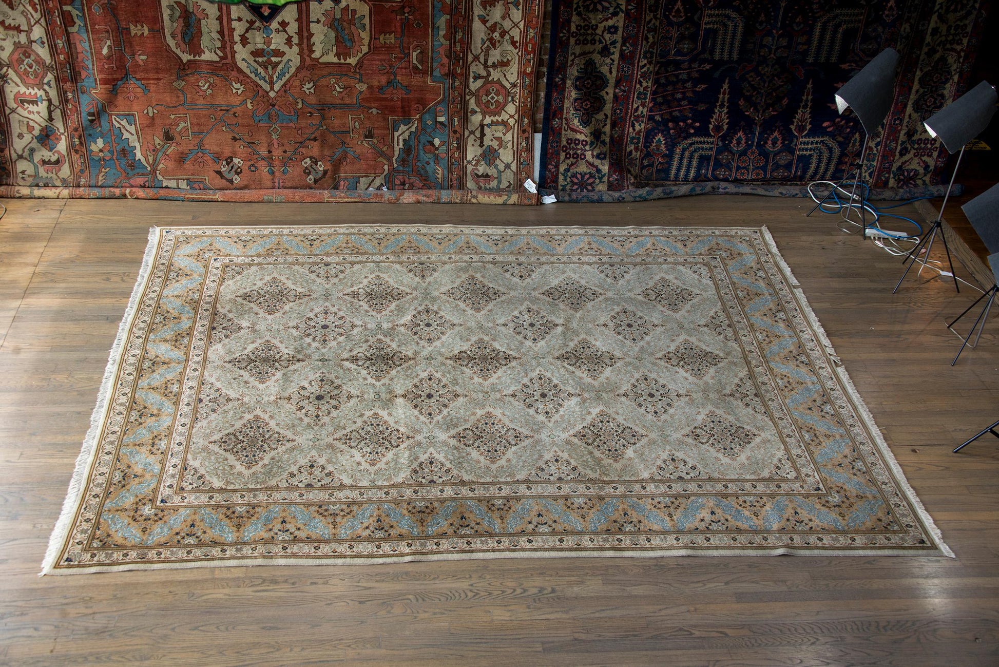 Early 20th Century Persian Kashan Rug For Sale