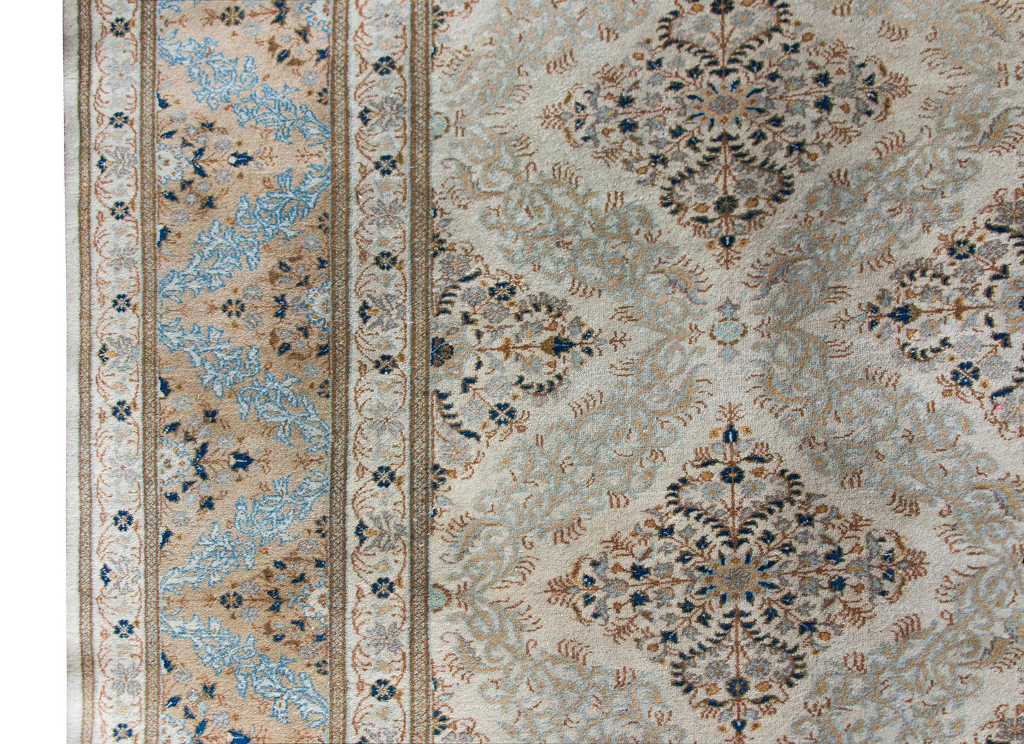 Early 20th Century Persian Kashan Rug For Sale