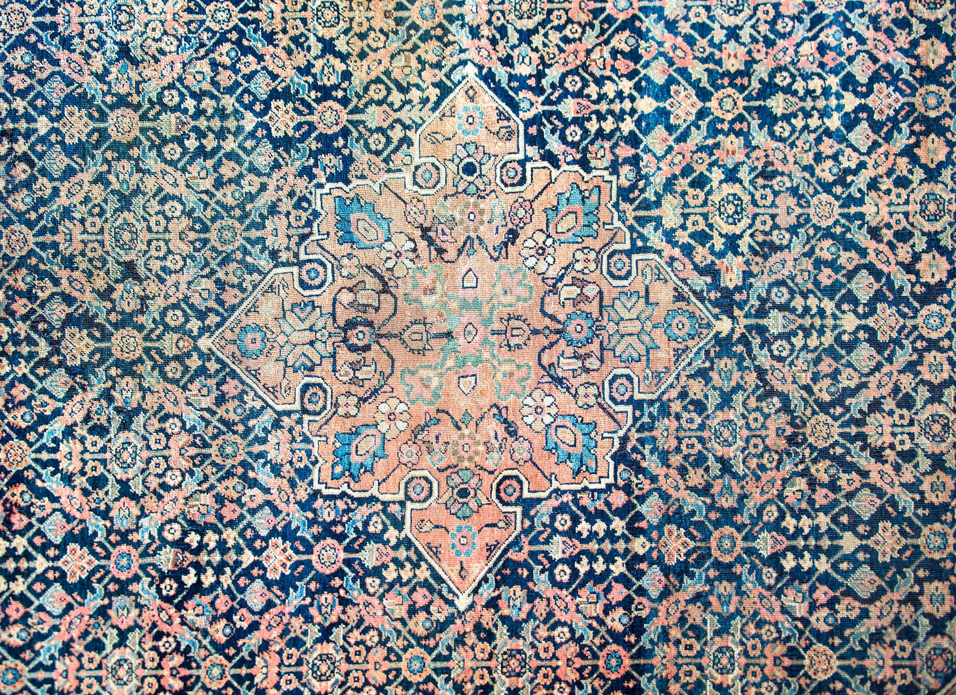 Early 20th Century Persian Farahan Herati Rug For Sale